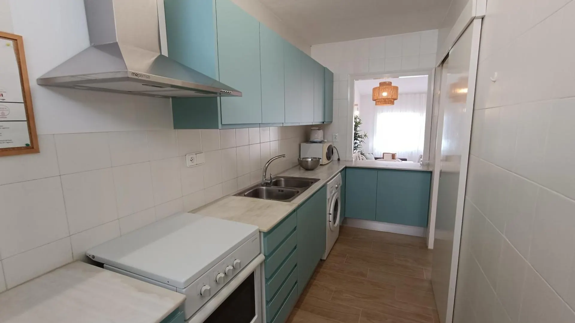 Apartamentos Sol Naixent 라메틀라 데 마르